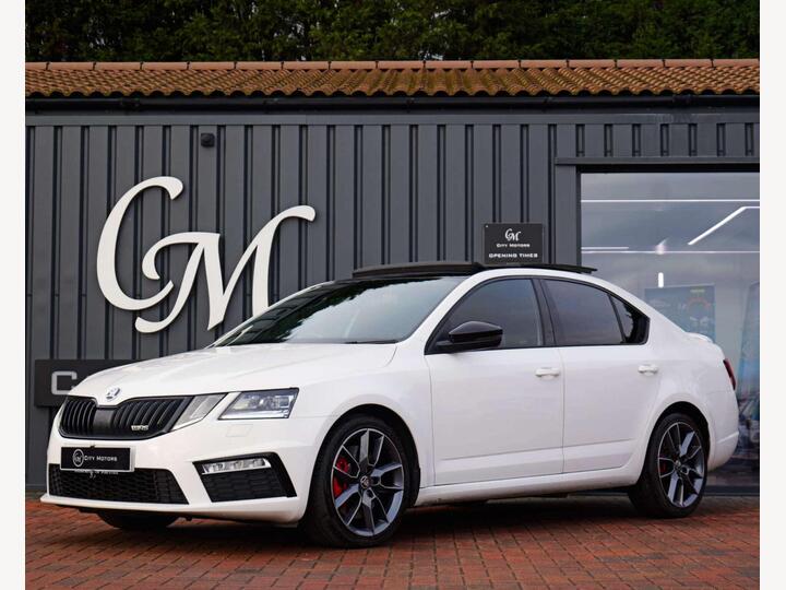 Skoda OCTAVIA 2.0 TSI VRS DSG Euro 6 (s/s) 5dr Skoda OCTAVIA 2.0 TSI VRS DSG Euro 6 (s/s) 5dr