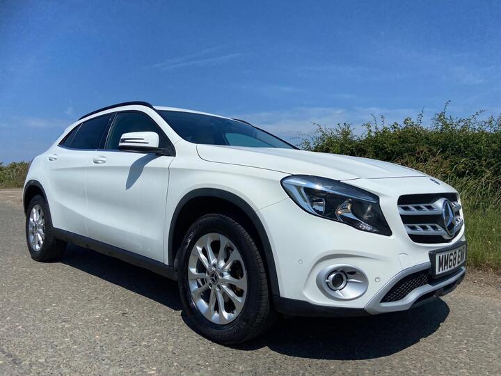 Mercedes-Benz GLA 1.6 GLA200 SE (Executive) Euro 6 (s/s) 5dr