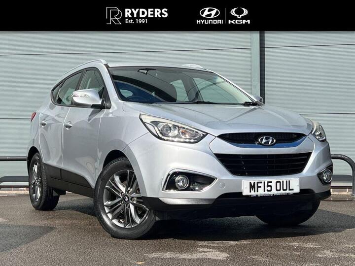 Hyundai Ix35 2.0 CRDi SE Auto 4WD Euro 5 5dr (Nav) Hyundai Ix35 2.0 CRDi SE Auto 4WD Euro 5 5dr (Nav)