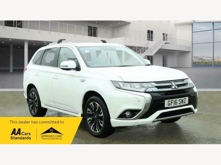 Mitsubishi Outlander 2.0h 12kWh GX4hs CVT 4WD Euro 6 (s/s) 5dr Mitsubishi Outlander 2.0h 12kWh GX4hs CVT 4WD Euro 6 (s/s) 5dr