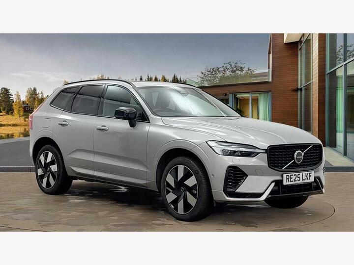 Volvo XC60 2.0h T8 18.8kWh Ultra Dark Auto AWD Euro 6 (s/s) 5dr