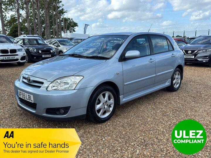 Toyota COROLLA 1.6 VVT-i Colour Collection 5dr Toyota COROLLA 1.6 VVT-i Colour Collection 5dr