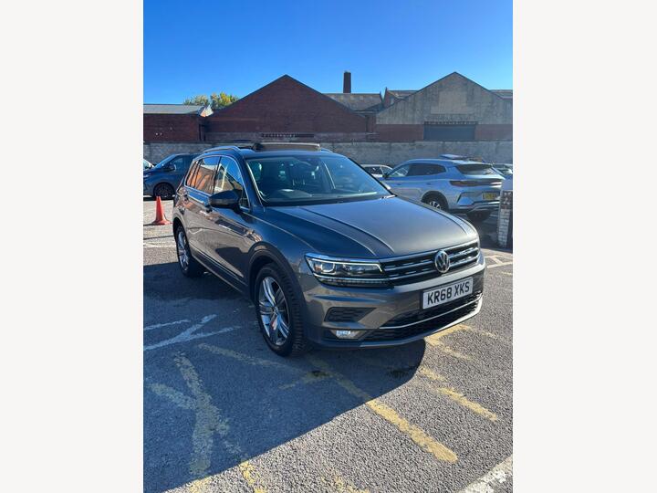 Volkswagen Tiguan 2.0 TDI SEL DSG 4Motion Euro 6 (s/s) 5dr