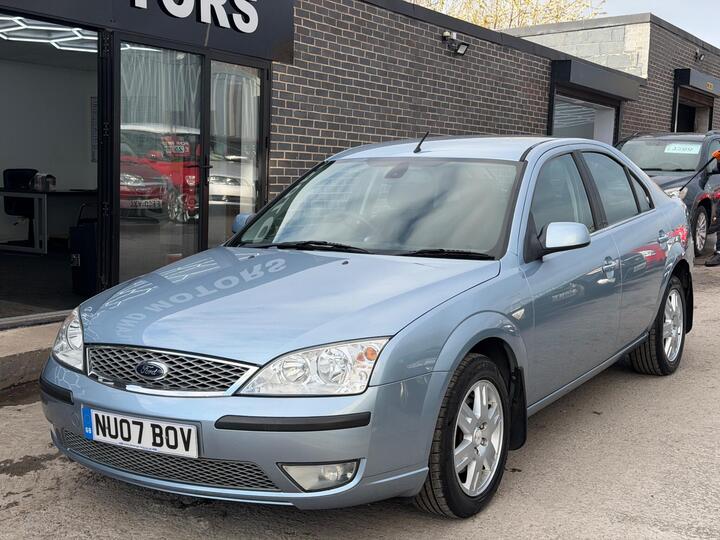 Ford Mondeo 2.0 Ghia 5dr