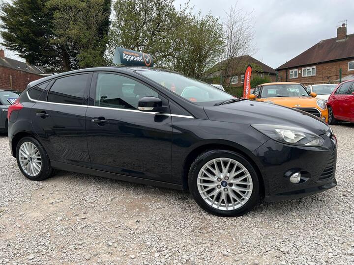 Ford Focus 1.0T EcoBoost Zetec Euro 5 (s/s) 5dr