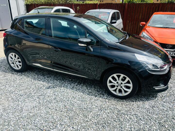 Renault Clio 1.2 16V Dynamique Nav Euro 6 5dr Renault Clio 1.2 16V Dynamique Nav Euro 6 5dr