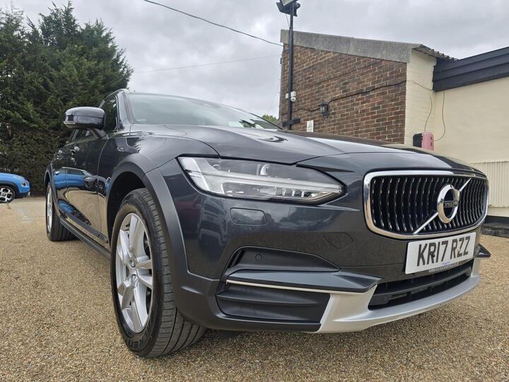 Volvo V90 Cross Country 2.0 D5 PowerPulse Auto AWD Euro 6 (s/s) 5dr Volvo V90 Cross Country 2.0 D5 PowerPulse Auto AWD Euro 6 (s/s) 5dr
