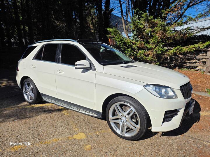 Mercedes-Benz M Class 3.0 ML350 V6 BlueTEC Sport G-Tronic 4WD Euro 6 (s/s) 5dr