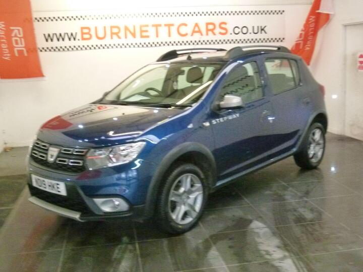 Dacia Sandero Stepway 0.9 TCe Comfort Euro 6 (s/s) 5dr Dacia Sandero Stepway 0.9 TCe Comfort Euro 6 (s/s) 5dr