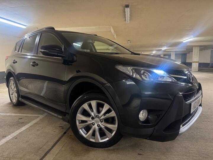 Toyota RAV4 2.2 D-CAT Invincible Auto 4WD Euro 5 5dr