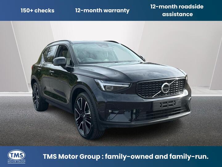 Volvo XC40 Ultra, B3 Mild Hybrid, Petrol, Dark ( Saving On New! )