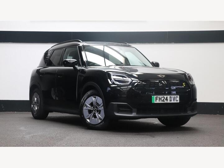 MINI Countryman SE 66.5kWh Classic Auto ALL4 5dr MINI Countryman SE 66.5kWh Classic Auto ALL4 5dr