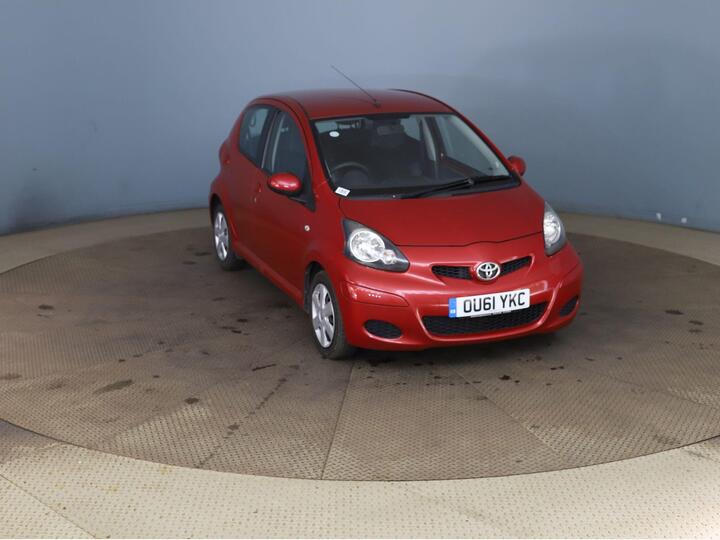 Toyota AYGO 1.0 VVT-i Ice Euro 5 5dr