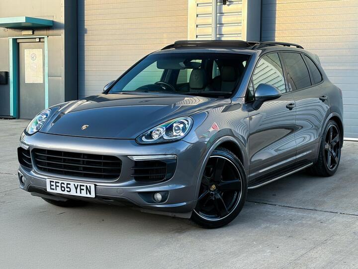 Porsche Cayenne 3.0 TD V6 TiptronicS 4WD Euro 6 (s/s) 5dr Porsche Cayenne 3.0 TD V6 TiptronicS 4WD Euro 6 (s/s) 5dr