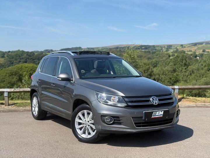Volkswagen Tiguan 2.0 TDI BlueMotion Tech SE 4WD Euro 5 (s/s) 5dr