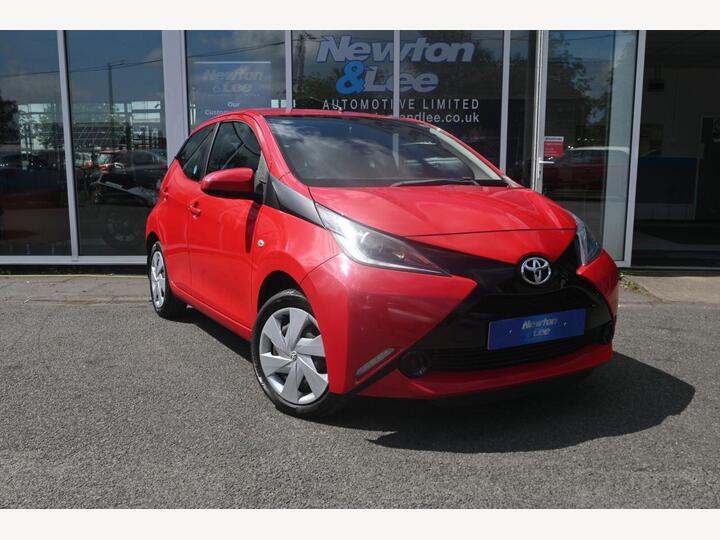 Toyota AYGO 1.0 VVT-i X-play Euro 5 5dr Euro 5