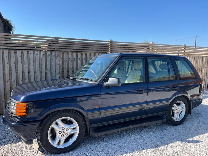 Land Rover Range Rover 4.6 V8 HSE Station Wagon 5dr Land Rover Range Rover 4.6 V8 HSE Station Wagon 5dr