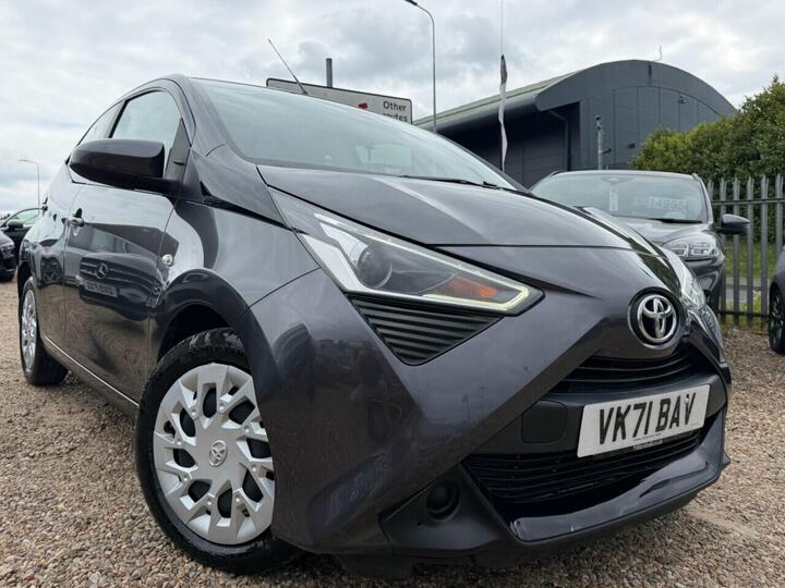 Toyota AYGO 1.0 VVT-i X-play Euro 6 (s/s) 5dr