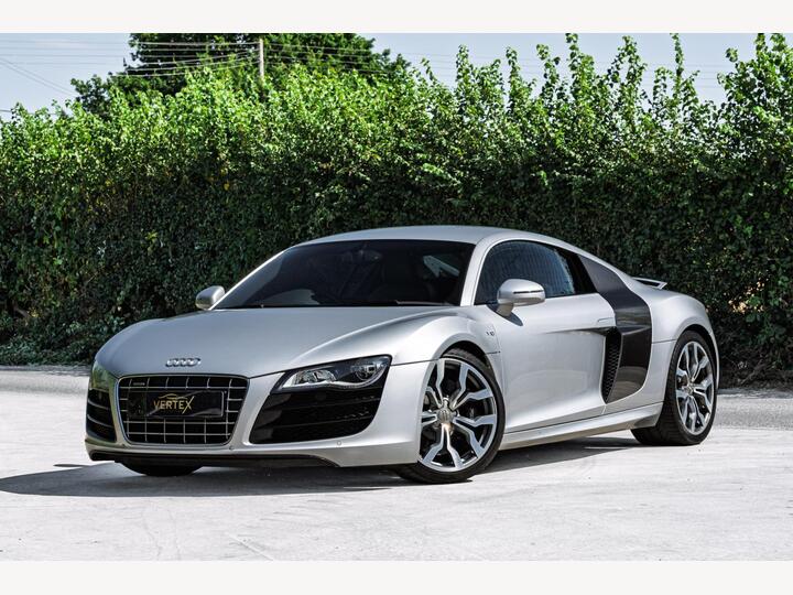 Audi R8 5.2 FSI V10 R Tronic Quattro Euro 5 2dr