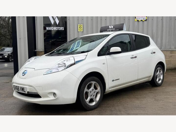 Nissan LEAF 30kWh Acenta Auto 5dr