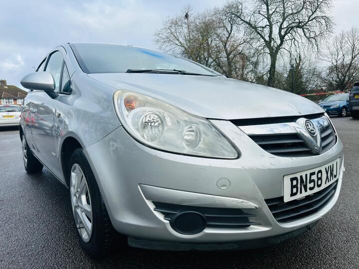 Vauxhall Corsa 1.4i 16v Club 5dr