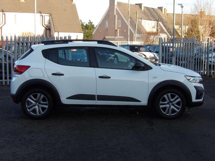 Dacia SANDERO 1.0 TCe Essential Euro 6 (s/s) 5dr