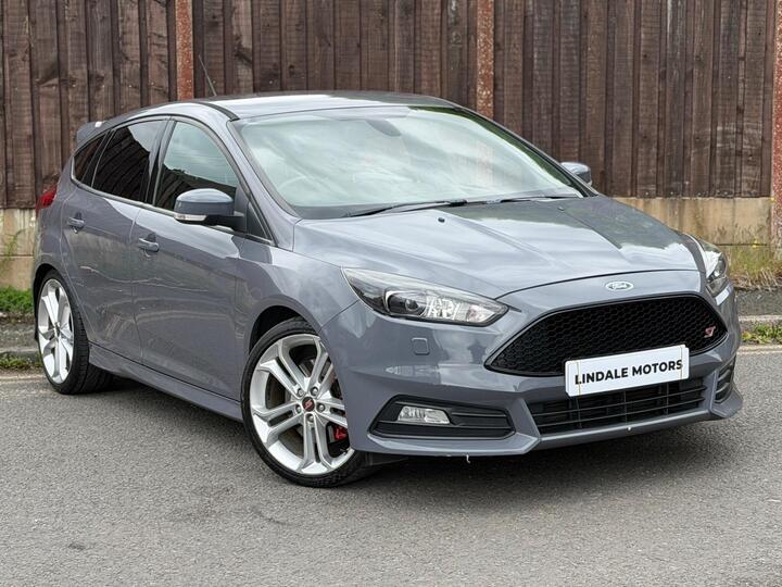 Ford Focus 2.0T EcoBoost ST-3 Euro 6 (s/s) 5dr