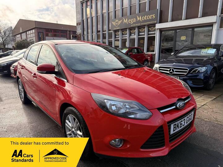 Ford Focus 1.0T EcoBoost Titanium Euro 5 (s/s) 5dr