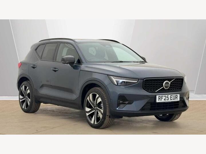 Volvo XC40 2.0 B4 MHEV Ultra Dark DCT Auto Euro 6 (s/s) 5dr