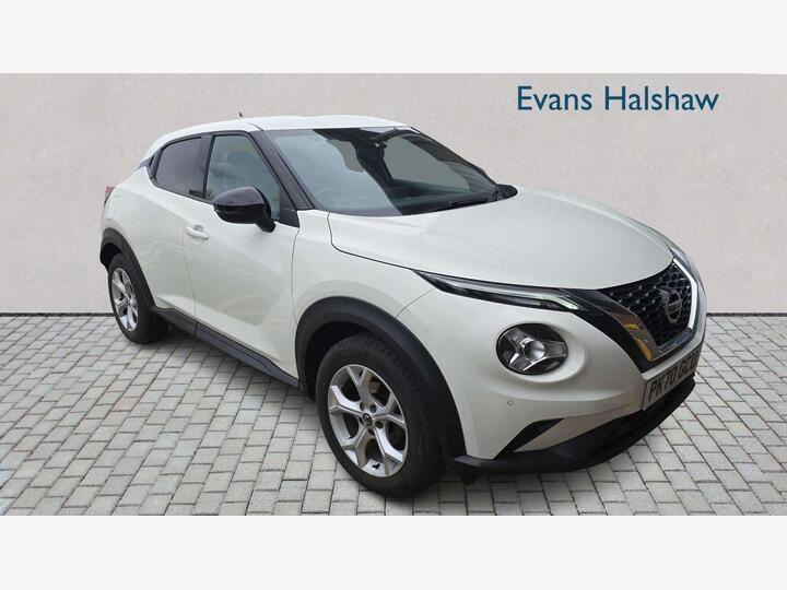 Nissan JUKE HATCHBACK 1.0 DIG-T N-Connecta Euro 6 (s/s) 5dr Nissan JUKE HATCHBACK 1.0 DIG-T N-Connecta Euro 6 (s/s) 5dr