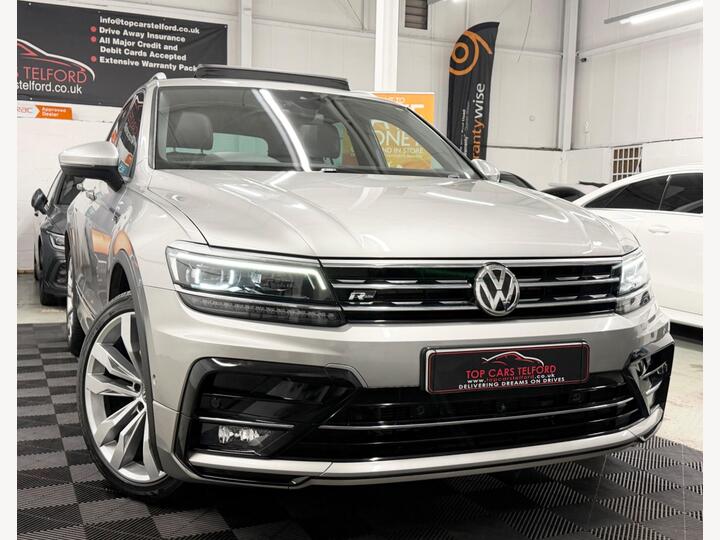 Volkswagen Tiguan 2.0 TDI R-Line Tech DSG 4Motion Euro 6 (s/s) 5dr Volkswagen Tiguan 2.0 TDI R-Line Tech DSG 4Motion Euro 6 (s/s) 5dr