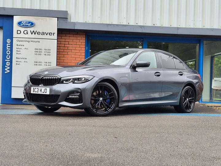 BMW 3 Series 2.0 330e 12kWh M Sport Auto XDrive Euro 6 (s/s) 4dr