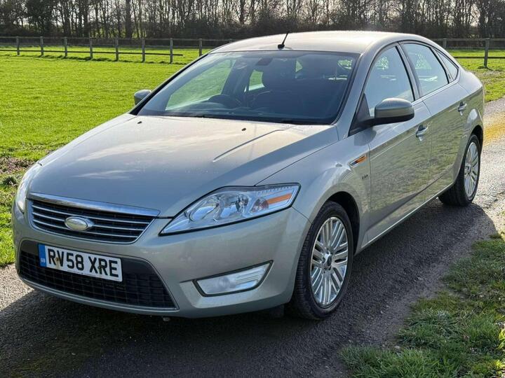 Ford MONDEO 2.5 Ghia 5dr