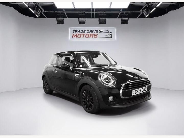 MINI Hatch 1.5 Cooper Classic Steptronic Euro 6 (s/s) 3dr