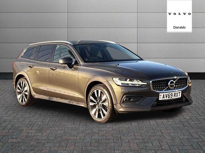 Volvo V60 Cross Country 2.0 D4 Plus Auto AWD Euro 6 (s/s) 5dr