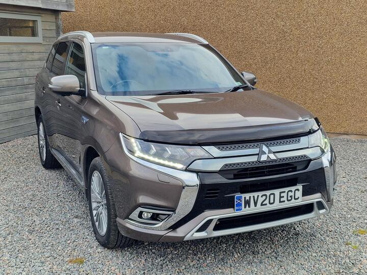 Mitsubishi Outlander 2.4h TwinMotor 13.8kWh 4h CVT 4WD Euro 6 (s/s) 5dr