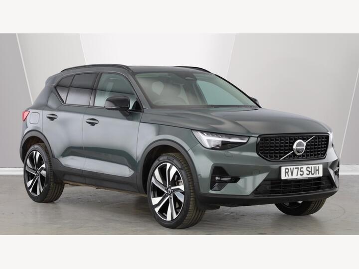 Volvo XC40 2.0 B3 MHEV Ultra Dark DCT Auto Euro 6 (s/s) 5dr