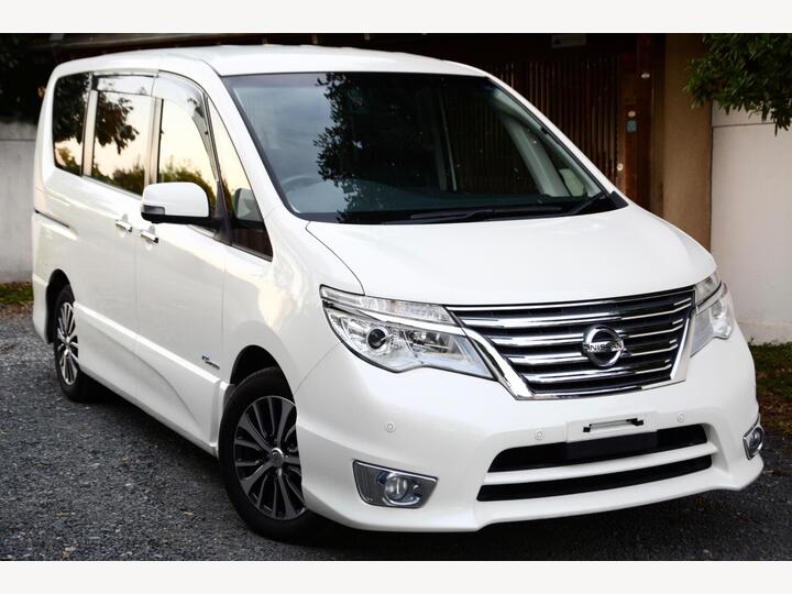 Nissan Serena 2.0 Hybrid Highway Star-Leather-Sunroof