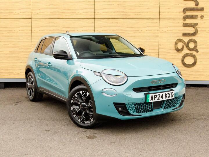 Fiat 600 54kWh La Prima Auto 5dr