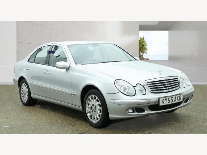 Mercedes-Benz E Class 1.8 E200 Kompressor Elegance 4dr