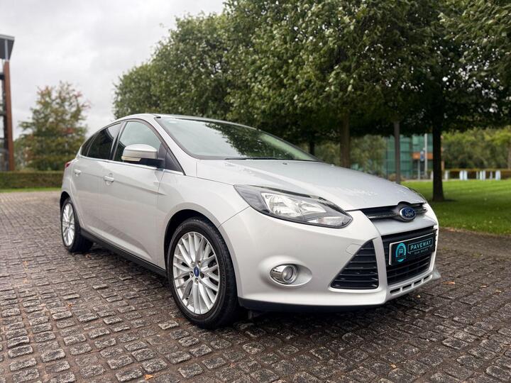 Ford Focus 1.0T EcoBoost Zetec Euro 5 (s/s) 5dr