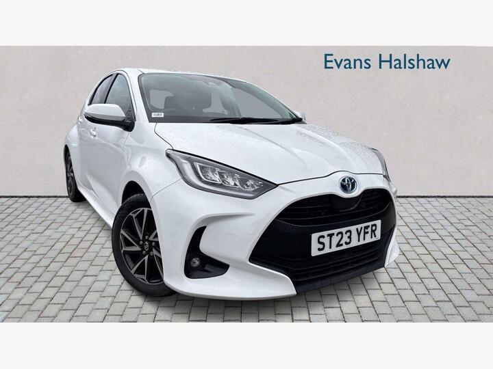 Toyota YARIS HATCHBACK 1.5 VVT-h Design E-CVT Euro 6 (s/s) 5dr