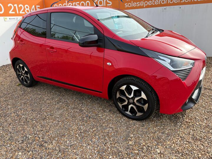 Toyota Yaris 1.5 VVT-i Icon Tech Euro 6 5dr