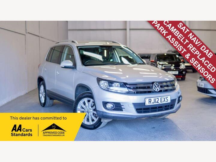 Volkswagen TIGUAN 2.0 TDI BlueMotion Tech SE DSG 4WD Euro 5 (s/s) 5dr