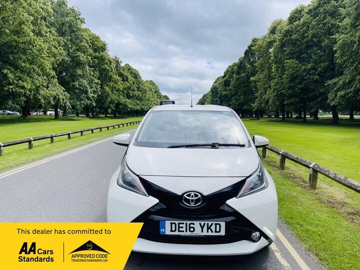 Toyota AYGO 1.0 VVT-i X-pression Euro 6 5dr