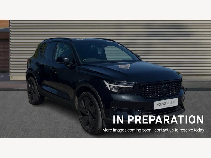 Volvo XC40 2.0 B4 MHEV Plus Black Edition DCT Auto Euro 6 (s/s) 5dr