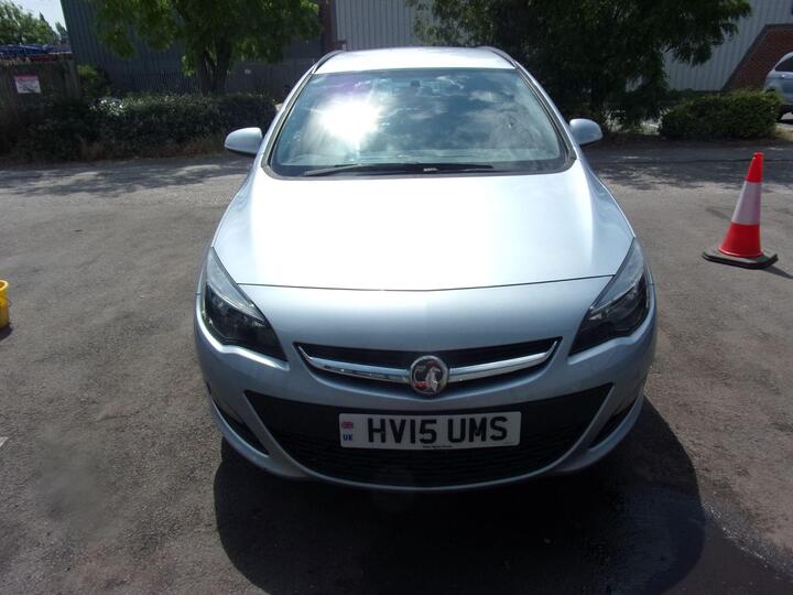 Vauxhall Astra 1.6i Tech Line Sports Tourer Euro 6 5dr