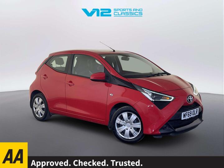 Toyota AYGO 1.0 VVT-i X-play X-shift Euro 6 5dr