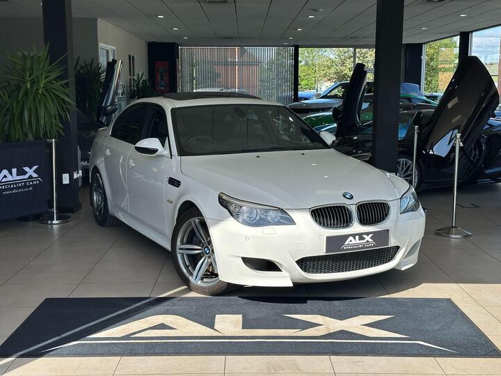 BMW M5 5.0 V10 SMG Euro 4 4dr