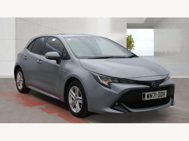 Toyota COROLLA 1.8 VVT-h Icon Tech CVT Euro 6 (s/s) 5dr